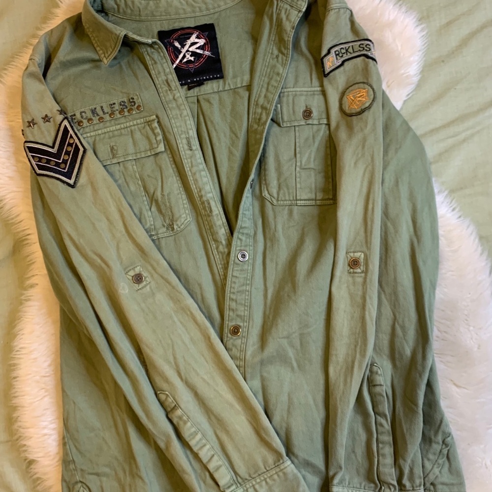 Young and reckless top